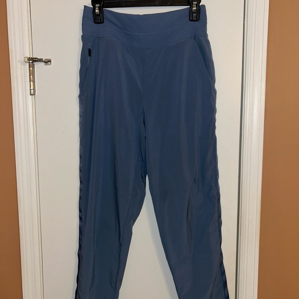 Athleta Women’s Nolita Slim Tapered Crop Pants Size 10/T